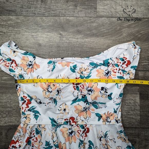 CharmLeaks Floral Off Shoulder Bikini Top Size XL - Picture 2 of 4